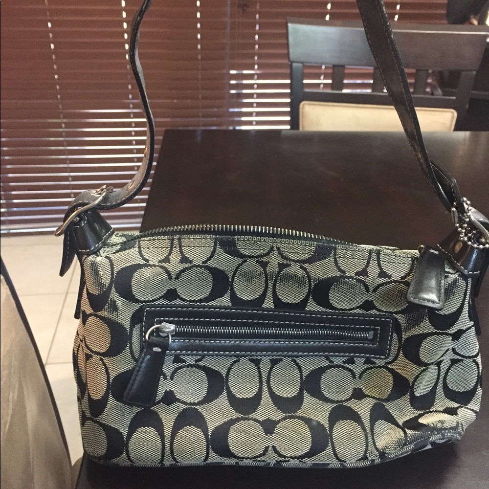 Authentic Coach shoulder purse